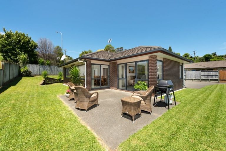 Photo of property in 53 Discovery Avenue, Welcome Bay, Tauranga, 3112