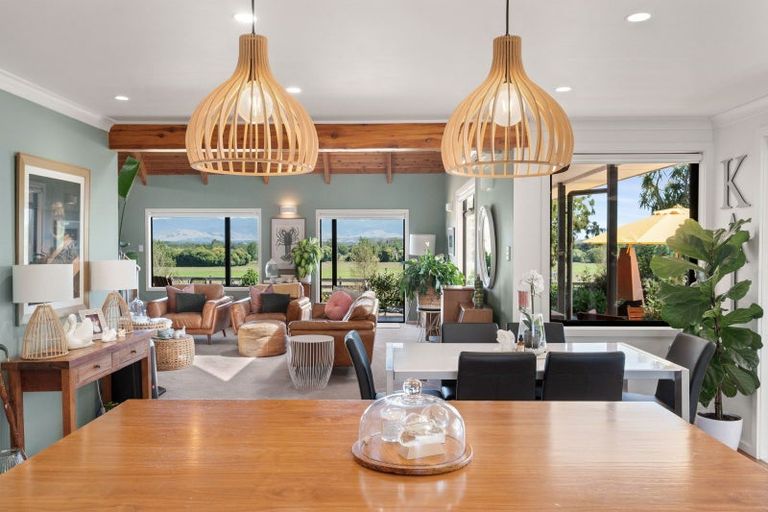 Photo of property in 197 Lees Pakaraka Road, Te Ore Ore, Masterton, 5886