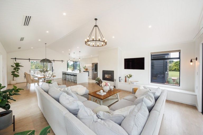 Photo of property in 72 Hartwell Drive, Kelvin Grove, Palmerston North, 4470