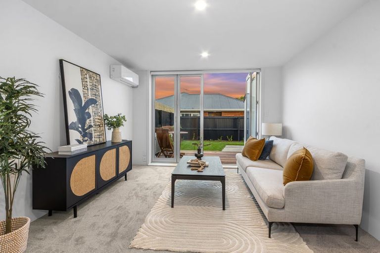 Photo of property in 2/30 Picton Avenue, Riccarton, Christchurch, 8011