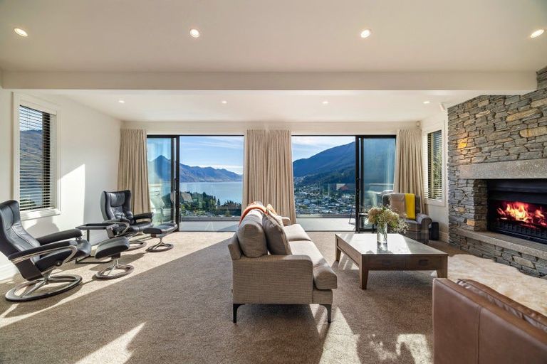 Photo of property in 10a Belfast Terrace, Queenstown, 9300