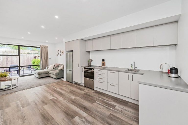 Photo of property in 2/169 Cranford Street, St Albans, Christchurch, 8014