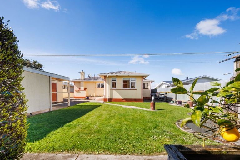 Photo of property in 24 Lancaster Street, Highbury, Palmerston North, 4412