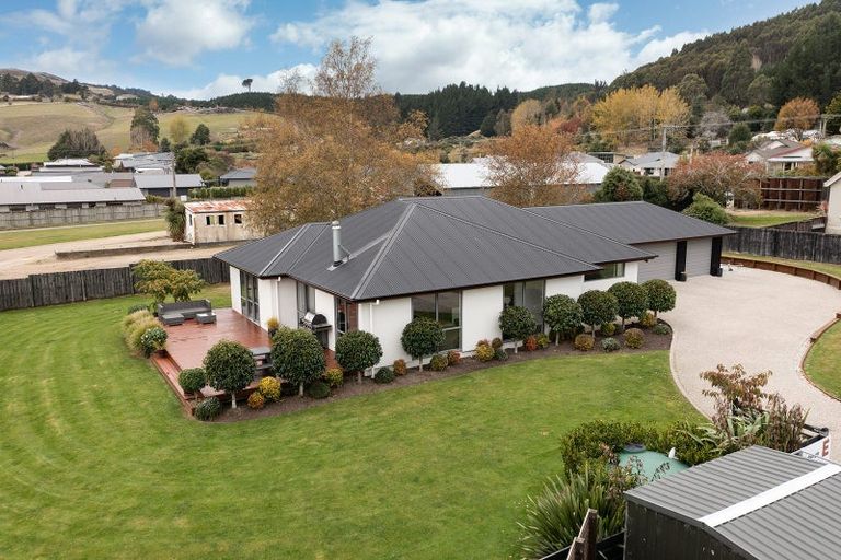 Photo of property in 285c Gladstone Road North, Mosgiel, 9092