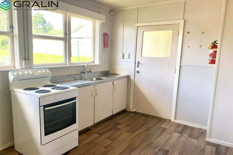 Photo of property in 5/24 Pomaria Road, Henderson, Auckland, 0610