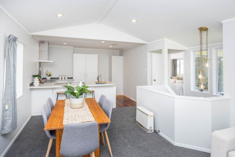 Photo of property in 196 Dinsdale Road, Dinsdale, Hamilton, 3204