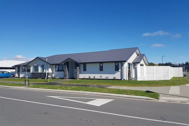 Photo of property in 2 Ellesmere Street, Marshland, Christchurch, 8083