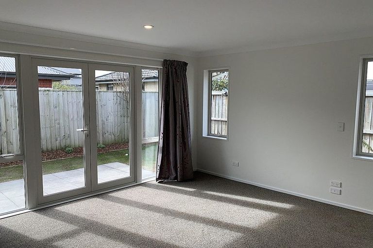 Photo of property in 44 Cairnbrae Drive, Prebbleton, 7604