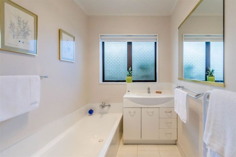 Photo of property in 78a Belvedere Avenue, Waikanae, 5036