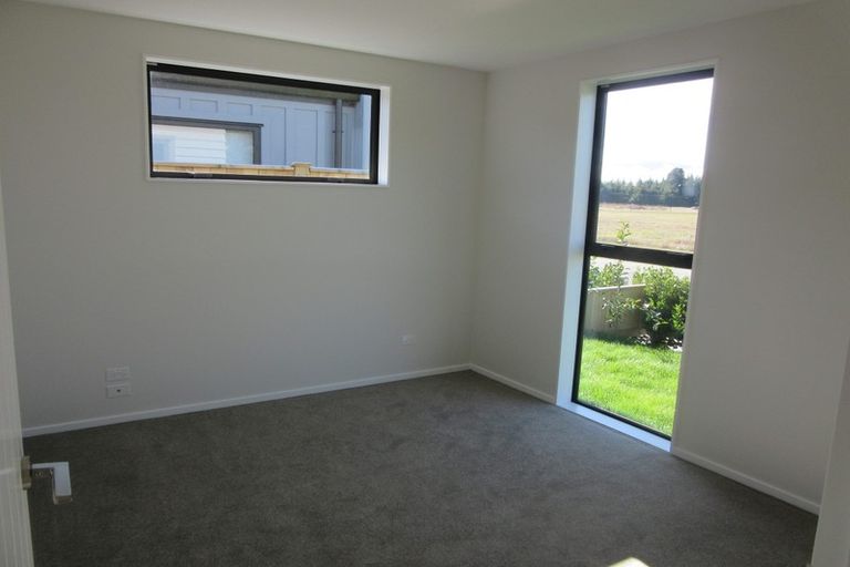 Photo of property in 26 Mount Creighton Crescent, Wanaka, 9305