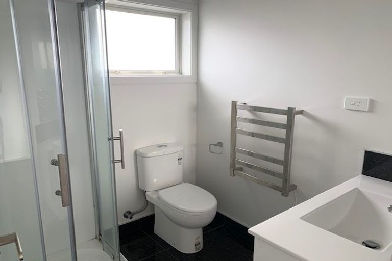 Photo of property in 1u5 June Place, Hamilton East, Hamilton, 3216