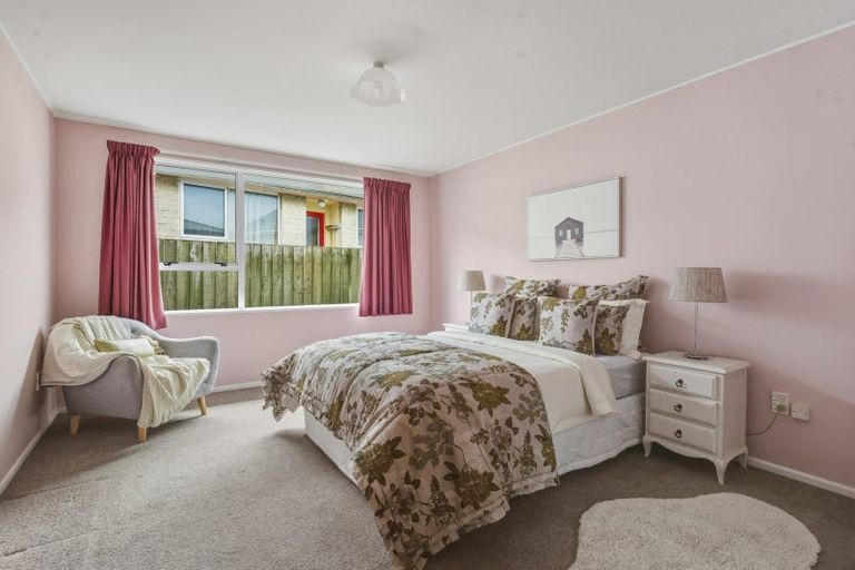 Photo of property in 76 Bay View Road, South Dunedin, Dunedin, 9012