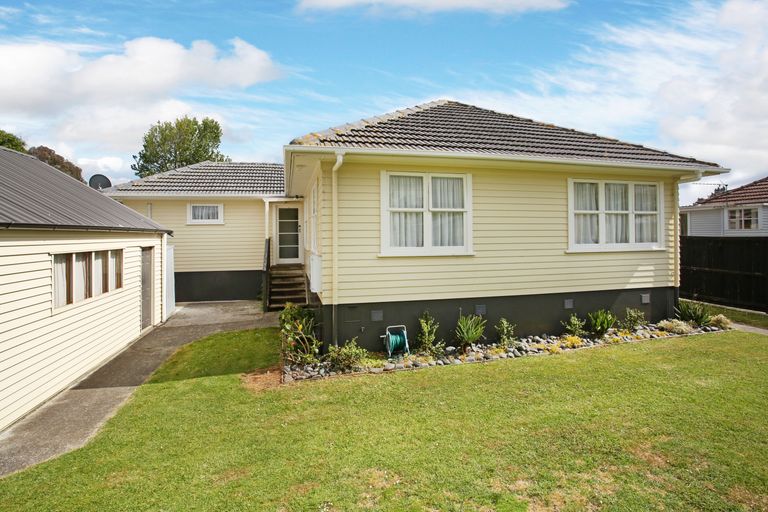 Photo of property in 36 Old Wairoa Road, Papakura, 2110