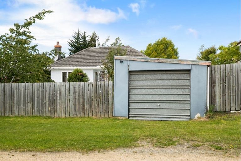 Photo of property in 34 Collins Street, Waikouaiti, 9510