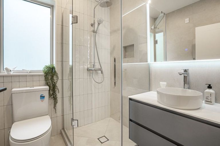 Photo of property in 55b Merriefield Avenue, Forrest Hill, Auckland, 0620