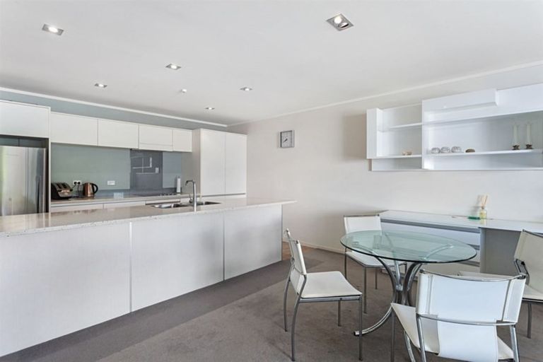 Photo of property in Quayside Apartments, 106/11 George Street, Whakatane, 3120