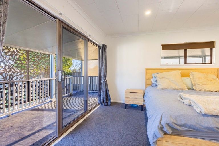 Photo of property in 20 Shanly Street, Waipawa, 4210