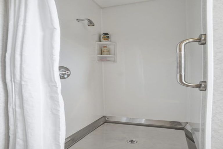 Photo of property in 75 Beach Street, Saint Clair, Dunedin, 9012