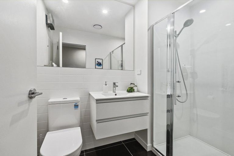 Photo of property in 170u7 Fraser Avenue, Johnsonville, Wellington, 6037