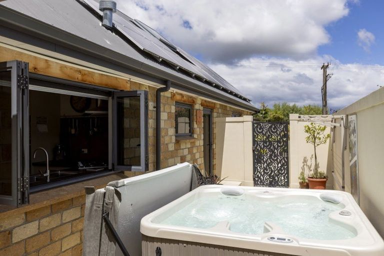 Photo of property in 66 Pataka Road, Taupo, 3330