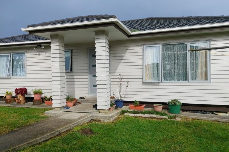 Photo of property in 22 Kohinoor Avenue, Mangere, Auckland, 2022