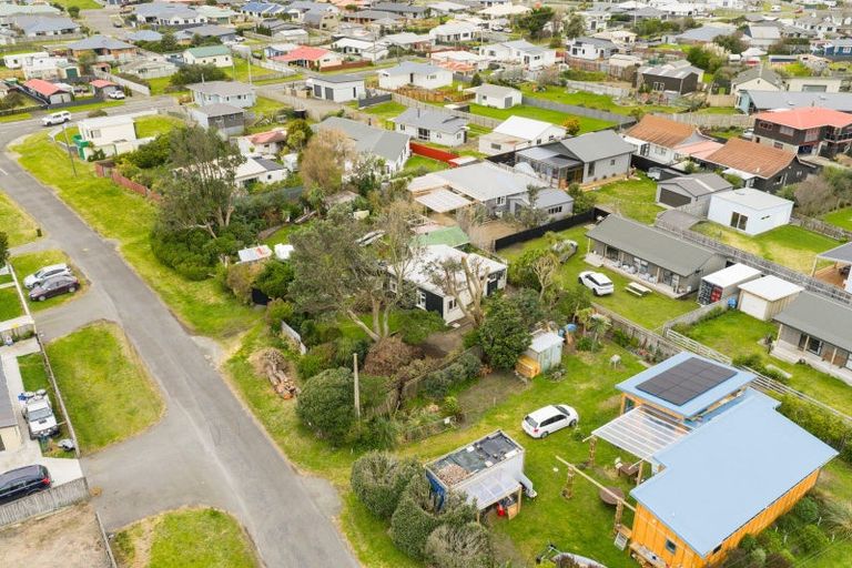 Photo of property in 8 Robbie Street, Foxton Beach, Foxton, 4815