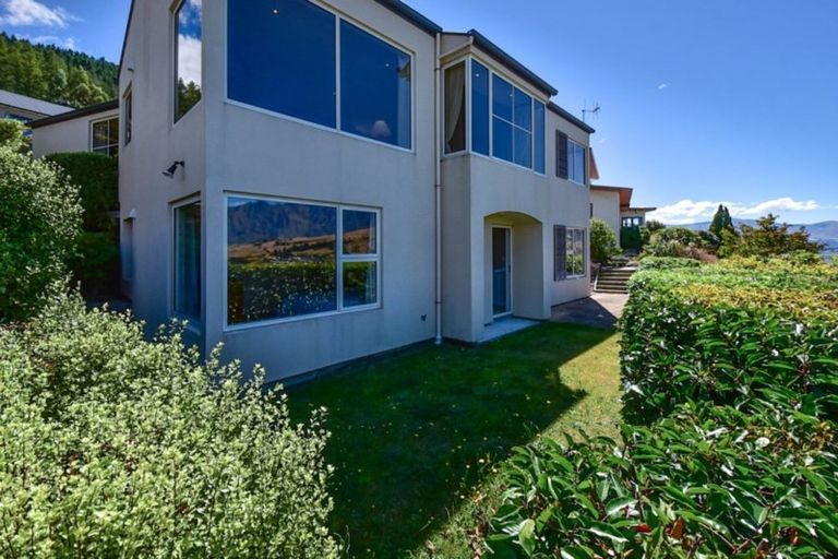 Photo of property in 76 Hensman Road, Queenstown, 9300