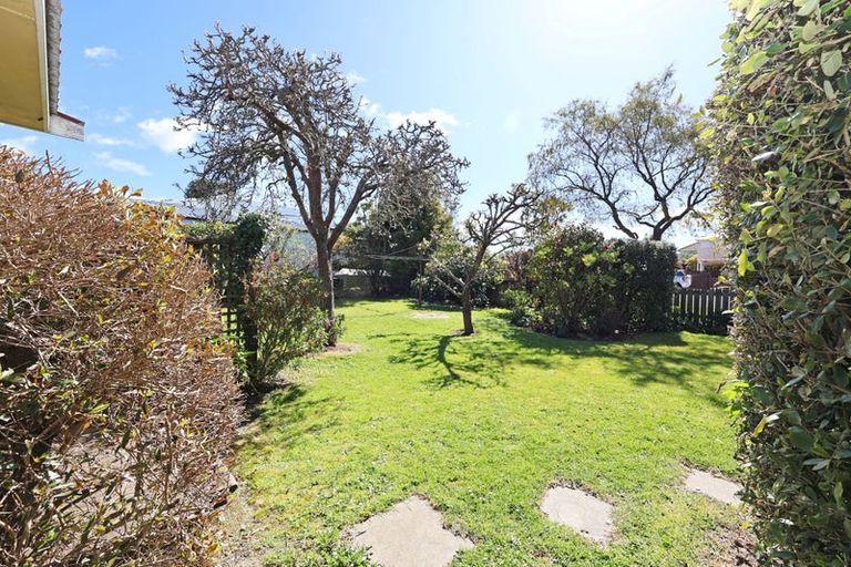 Photo of property in 8 Awamoa Road, Holmes Hill, Oamaru, 9401