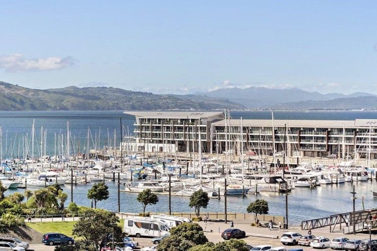 Photo of property in Piermont Apartments, 6e/82 Cable Street, Te Aro, Wellington, 6011