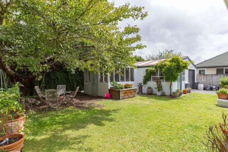 Photo of property in 9 Oak View Place, Greytown, 5712