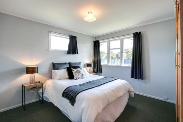 Photo of property in 44 Meeanee Road, Taradale, Napier, 4112