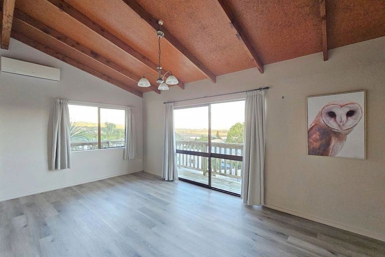 Photo of property in 35 Eureka Place, Parahaki, Whangarei, 0112