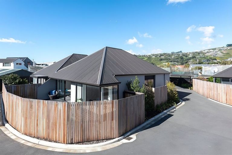 Photo of property in 7/71b Main Road, Redcliffs, Christchurch, 8081