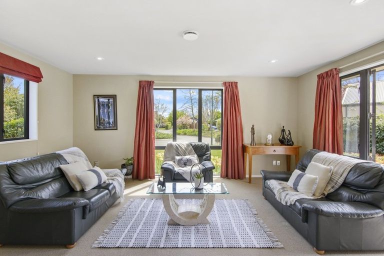 Photo of property in 22 Glenwood Drive, Prebbleton, 7604