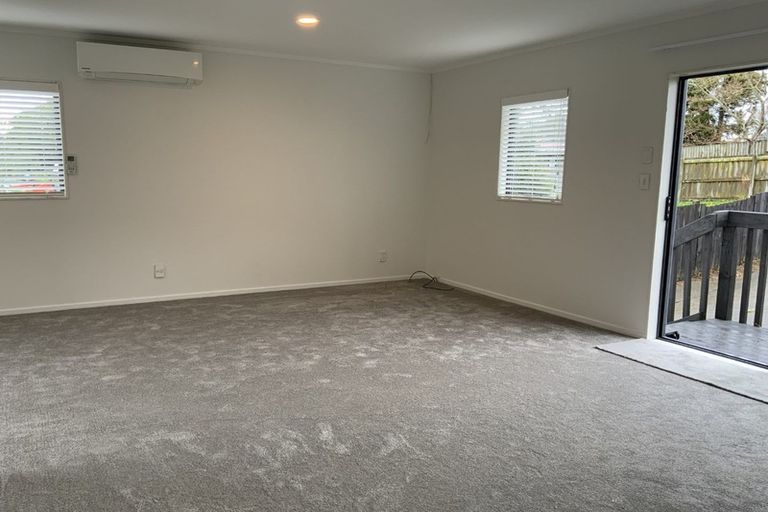 Photo of property in 49a Clayburn Road, Glen Eden, Auckland, 0602