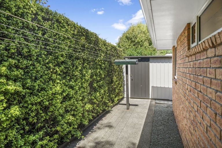 Photo of property in 15 Wardour Mews, Avonhead, Christchurch, 8042