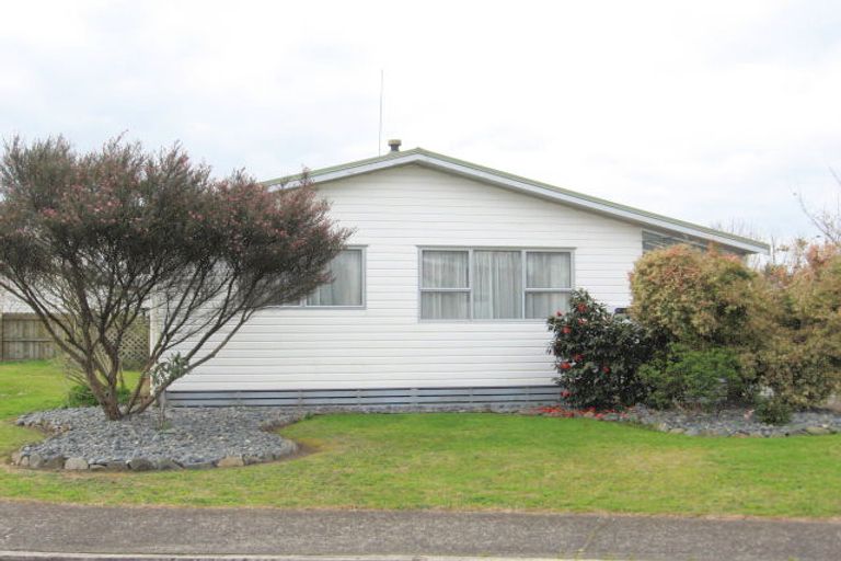 Photo of property in 12 Endeavour Close, Whitianga, 3510