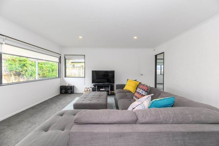 Photo of property in 275b Massey Road, Mangere East, Auckland, 2024