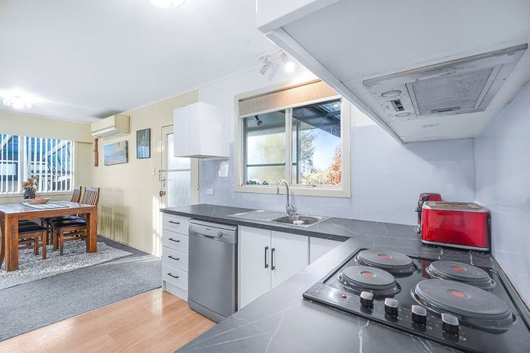 Photo of property in 4 Totara Drive, St Andrews, Hamilton, 3200
