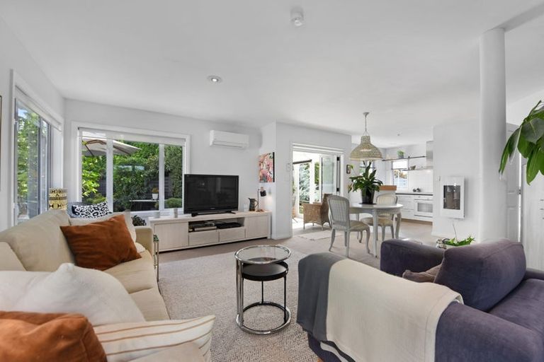 Photo of property in 10 Totara Park Avenue, Motueka, 7120