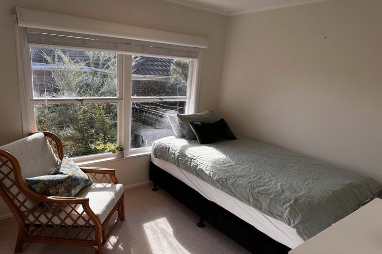 Photo of property in 1/43 Tramway Road, Beach Haven, Auckland, 0626
