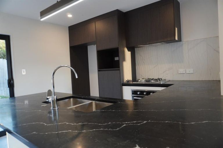 Photo of property in 24a Crestview Rise, Papakura, 2110