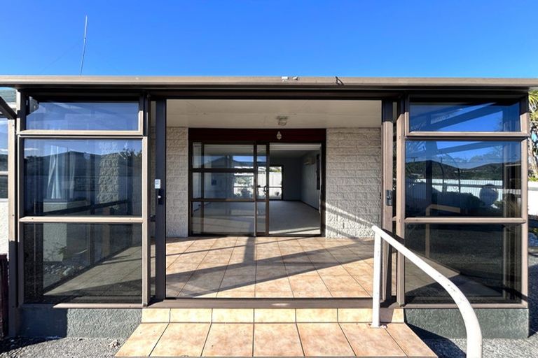 Photo of property in 43b Shakespeare Street, Greymouth, 7805