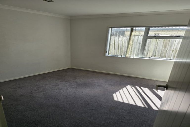 Photo of property in 10 Bushpark Place, Flat Bush, Auckland, 2016