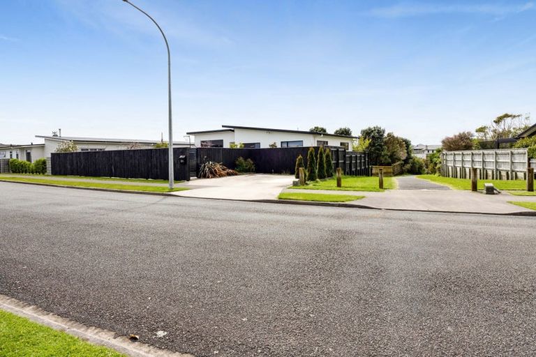 Photo of property in 52a Dillon Drive, Bell Block, New Plymouth, 4312