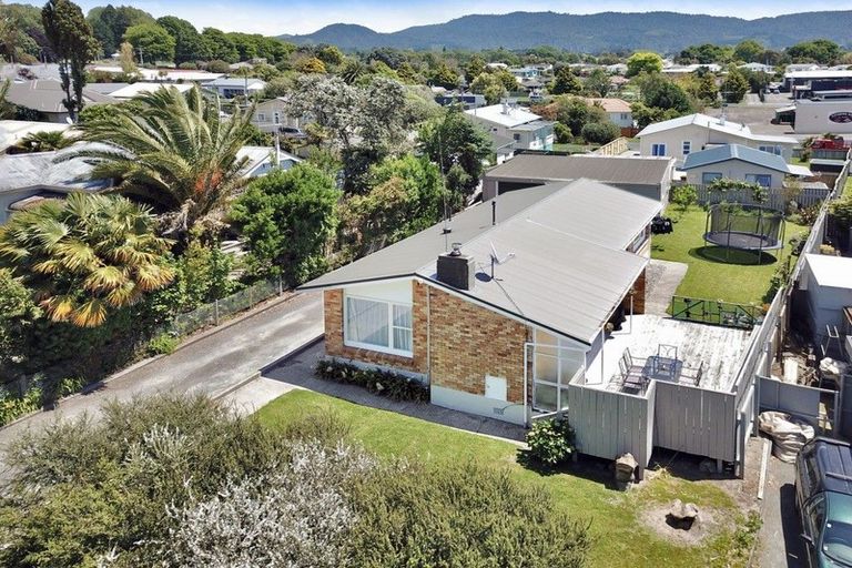 Photo of property in 1 Oroua Street, Te Puke, 3119