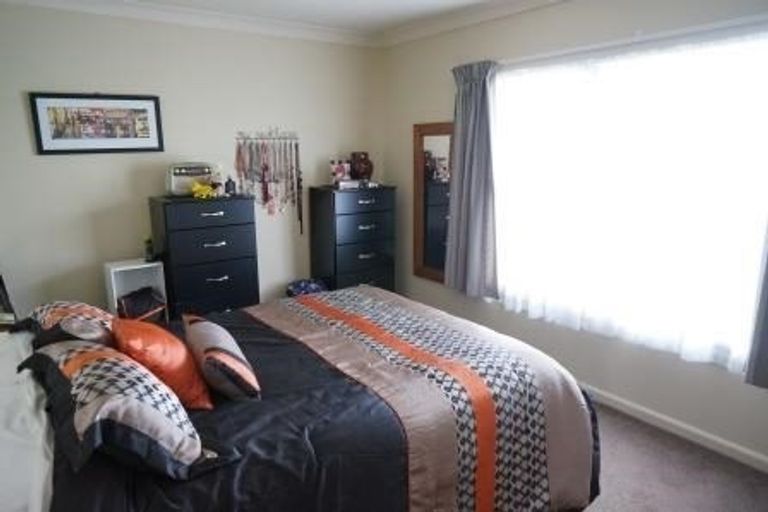 Photo of property in 14 Fraser Place, Rangiora, 7400