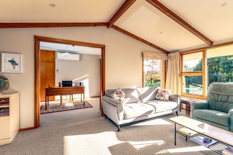 Photo of property in 33 Ribbonwood Road, Geraldine Downs, Geraldine, 7991