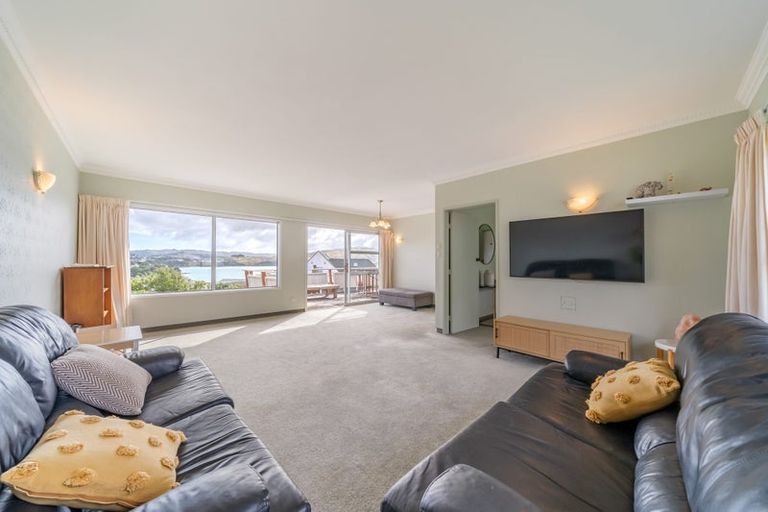 Photo of property in 2 Leeward Drive, Whitby, Porirua, 5024