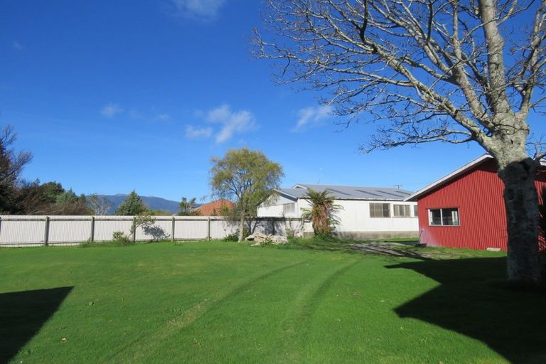 Photo of property in 26 Brougham Street, Westport, 7825